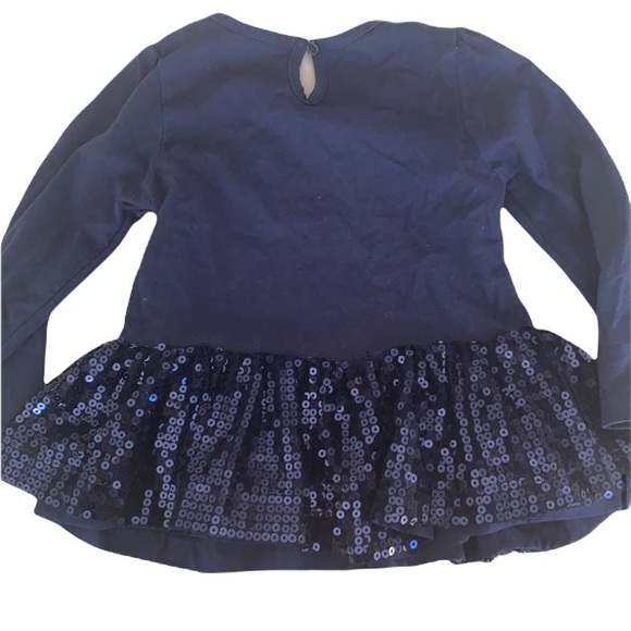 Part of 2/15$ Disney Frozen 3T shirt fits 2T - Picture 2 of 4